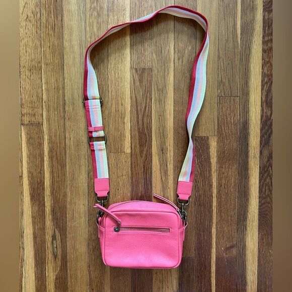 Universal Thread Crossbody Bag - Picture 1 of 5